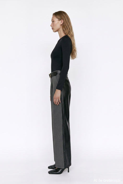 Wide-Leg Belted Trousers