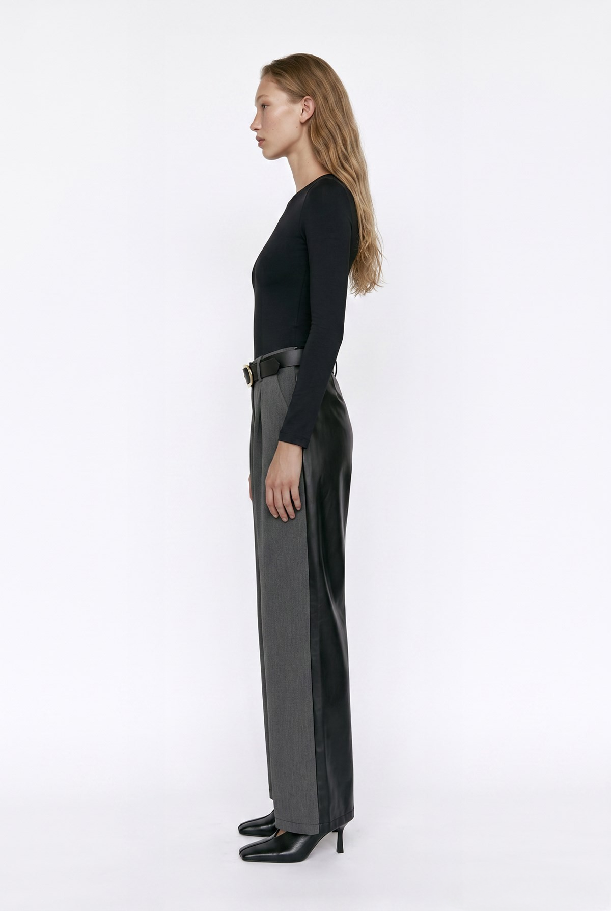 Wide-Leg Belted Trousers